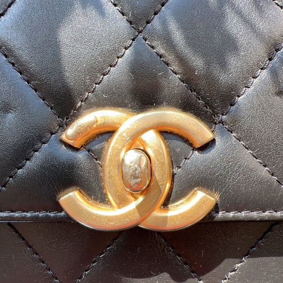 Chanel Calfskin Quilted Mini Vintage Flap with Adjustable Strap Black - Picture 5 of 11
